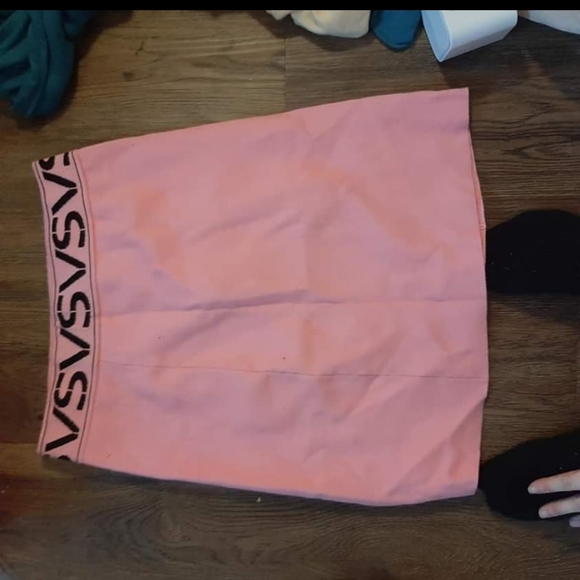 Versace pencil skirt - Picture 1 of 4